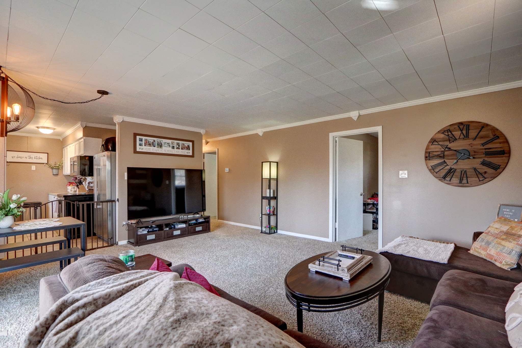 1688 Hills Road Newburgh, IN 47630 - Photo 5 of 33 Gallery Image 5