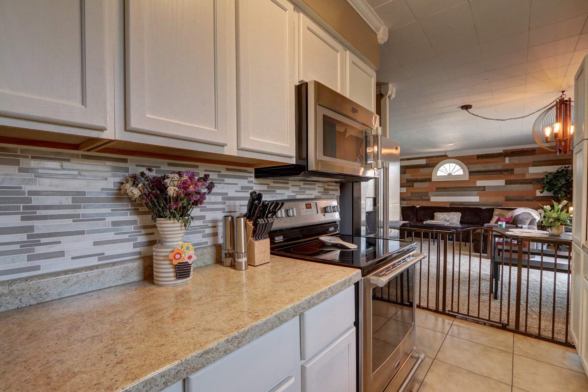 1688 Hills Road Newburgh, IN 47630 - Photo 8 of 33 Gallery Image 8