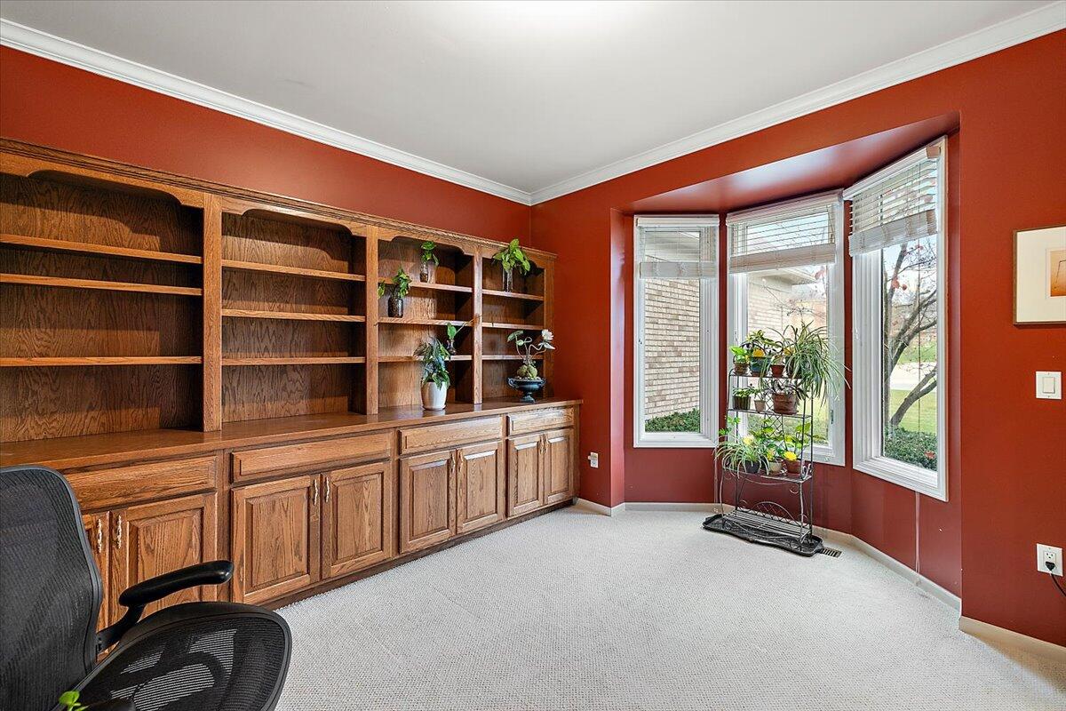 4150 Ridge Side Drive Rochester, MI 48306 - Photo 25 of 61 26-4150 Ridge Side Interior-3