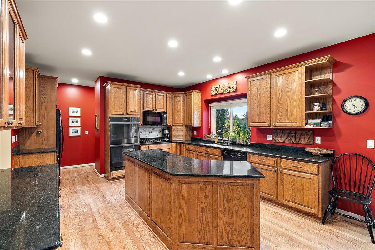 4150 Ridge Side Drive Rochester, MI 48306 - Photo 28 of 61 37-4150 Ridge Side Interior-14