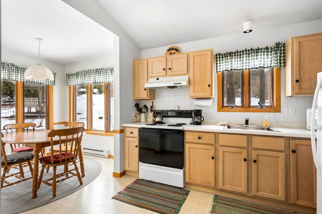 11060 Beach Road, Unit 1 Sister Bay, WI 54234 - Photo 4 of 12