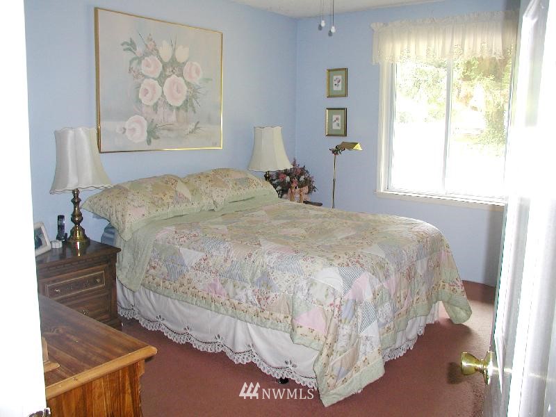 13569 Fagerud Road Southeast Olalla, WA 98359 - Photo 11 of 15 Gallery Image 11
