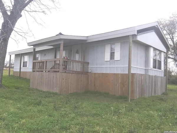 $1,600 | 9075 Loop 1604, Elmendorf, TX 78112