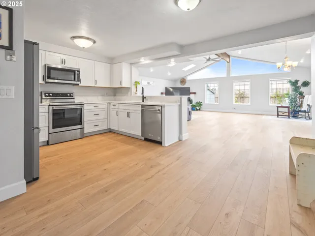 $524,900 | 4125 Spruce Street, Florence, OR 97439