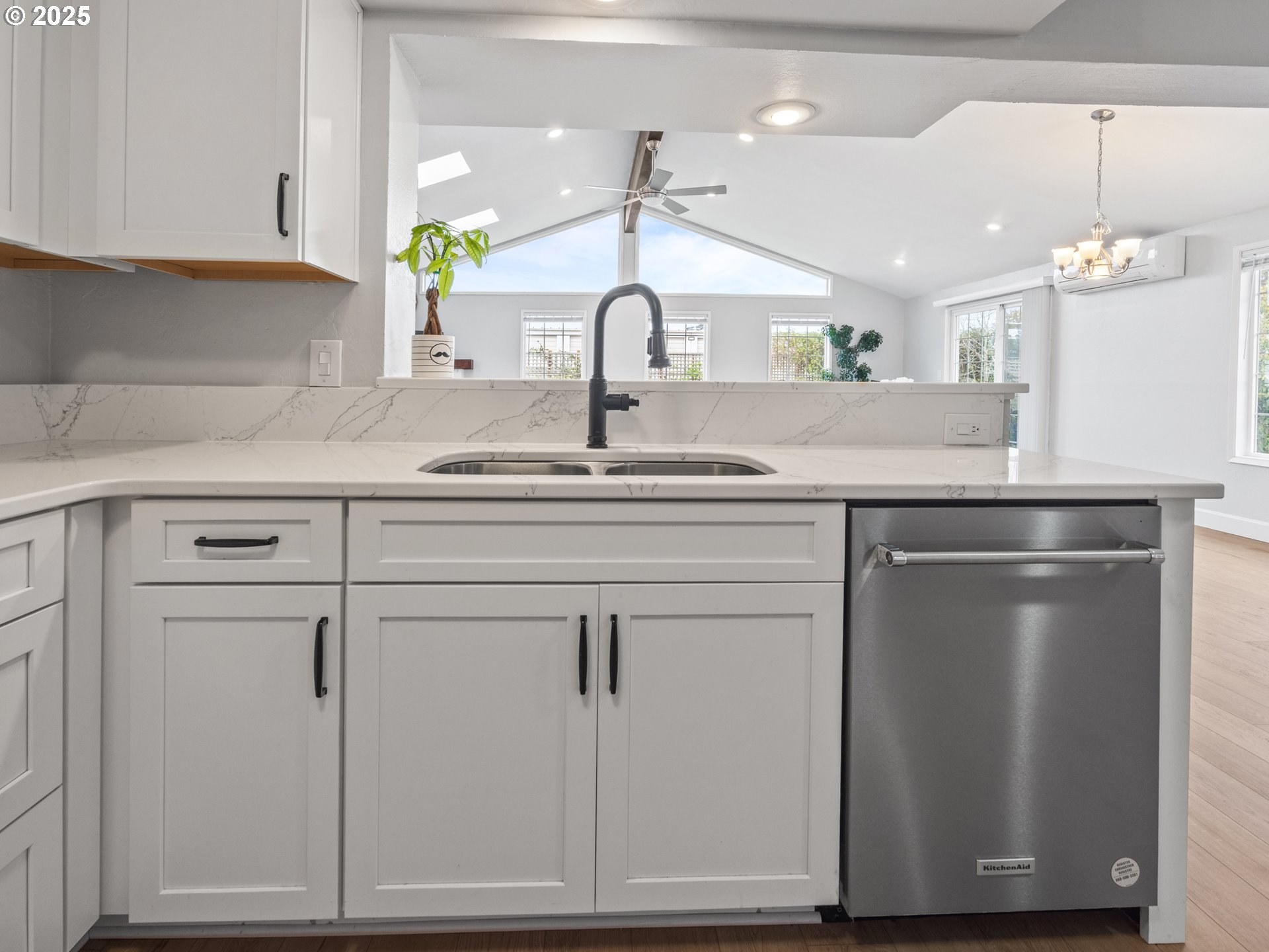 4125 Spruce Street Florence, OR 97439 - Photo 7 of 47