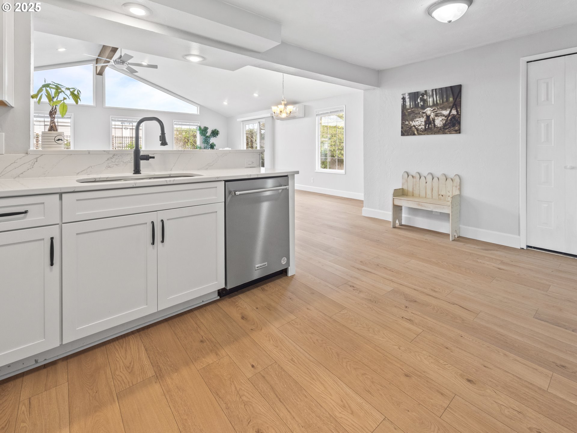 4125 Spruce Street Florence, OR 97439 - Photo 9 of 47