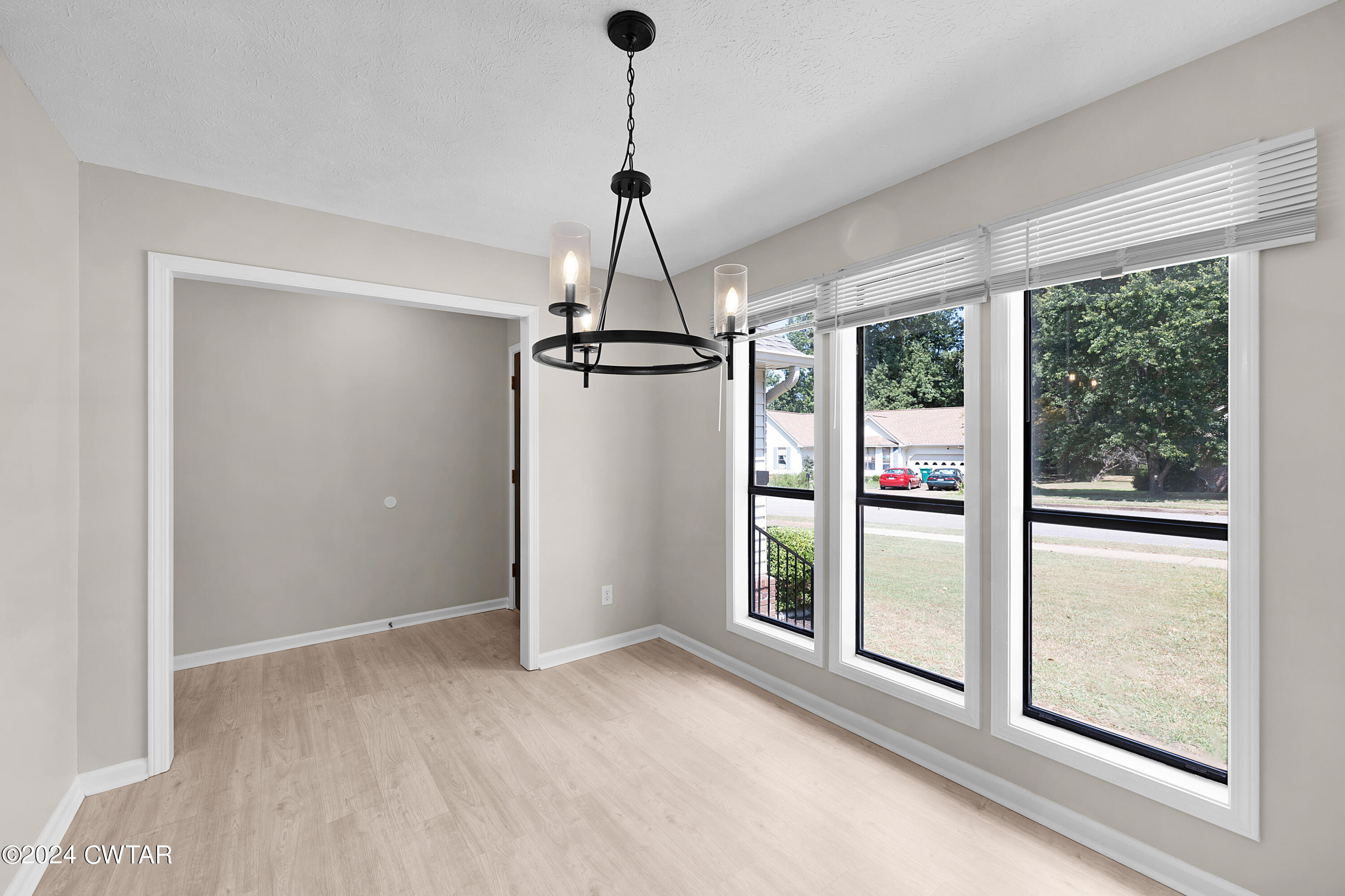 117 Ridgeoak Place Jackson, TN 38305 - Photo 3 of 20 a view of a room with a large window