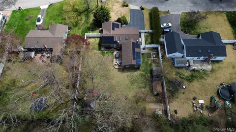 $549,990 | 21 Elkin Drive, Middle Island, NY 11953