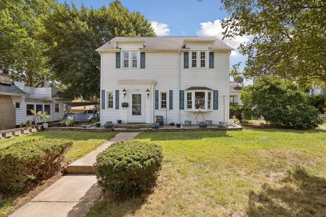 $190,000 | 739 Beverly Park Place, Jackson, MI 49203