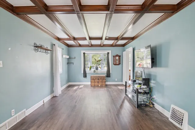 $190,000 | 739 Beverly Park Place, Jackson, MI 49203