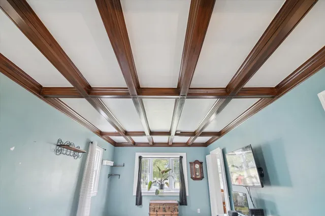 $190,000 | 739 Beverly Park Place, Jackson, MI 49203