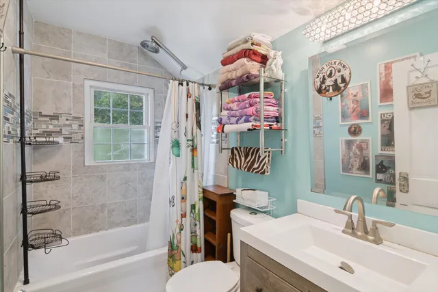 $190,000 | 739 Beverly Park Place, Jackson, MI 49203