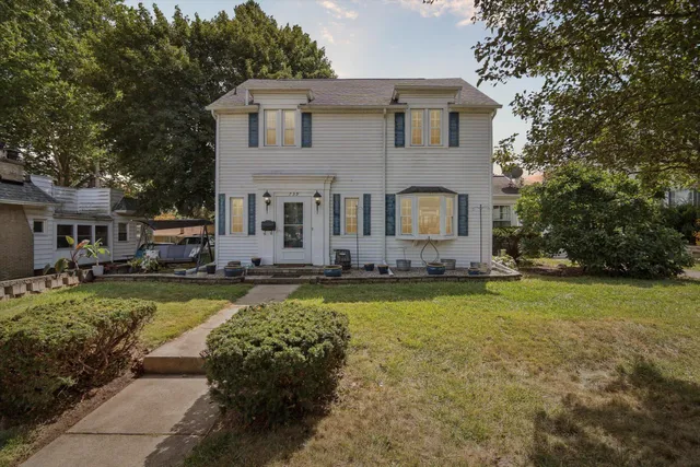 $190,000 | 739 Beverly Park Place, Jackson, MI 49203