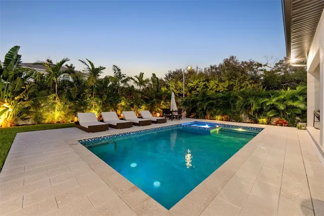 $15,000 | 3601 West Platt Street, Tampa, FL 33609