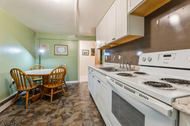 $695,000 | 1858 Highway 23, West Milford, NJ 07480