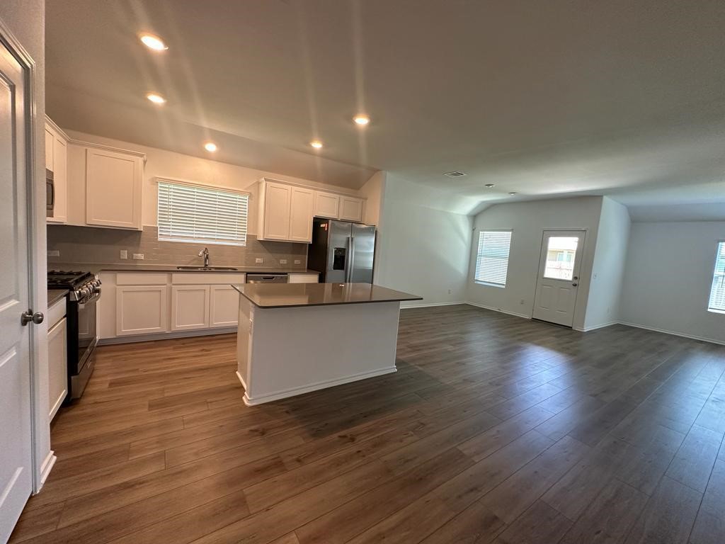 183 Otter Road Kyle, TX 78640 - Photo 18 of 40