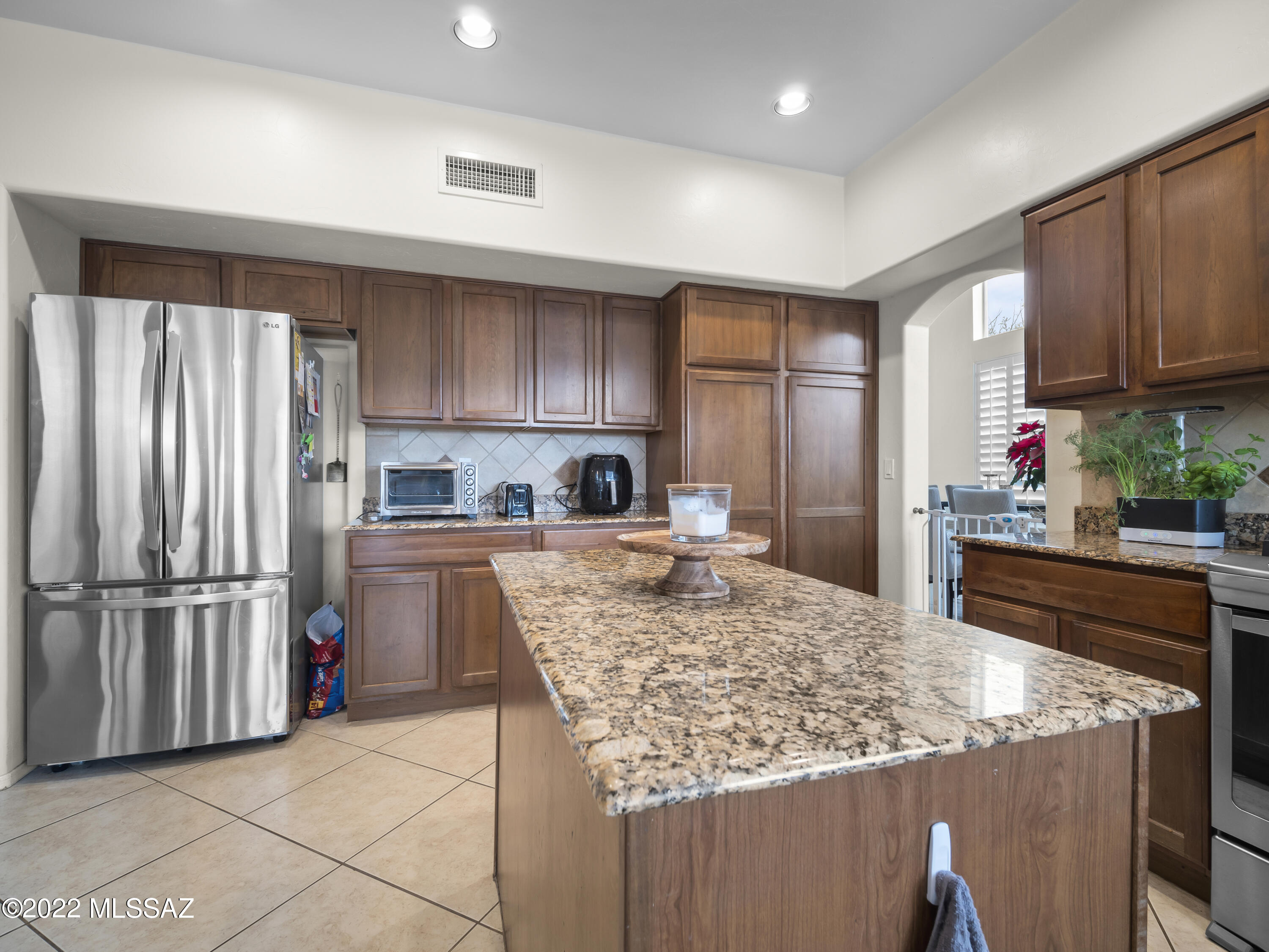 1113 Vista De Los Alamos Rio Rico, AZ 85648 - Photo 25 of 37 Gallery Image 25