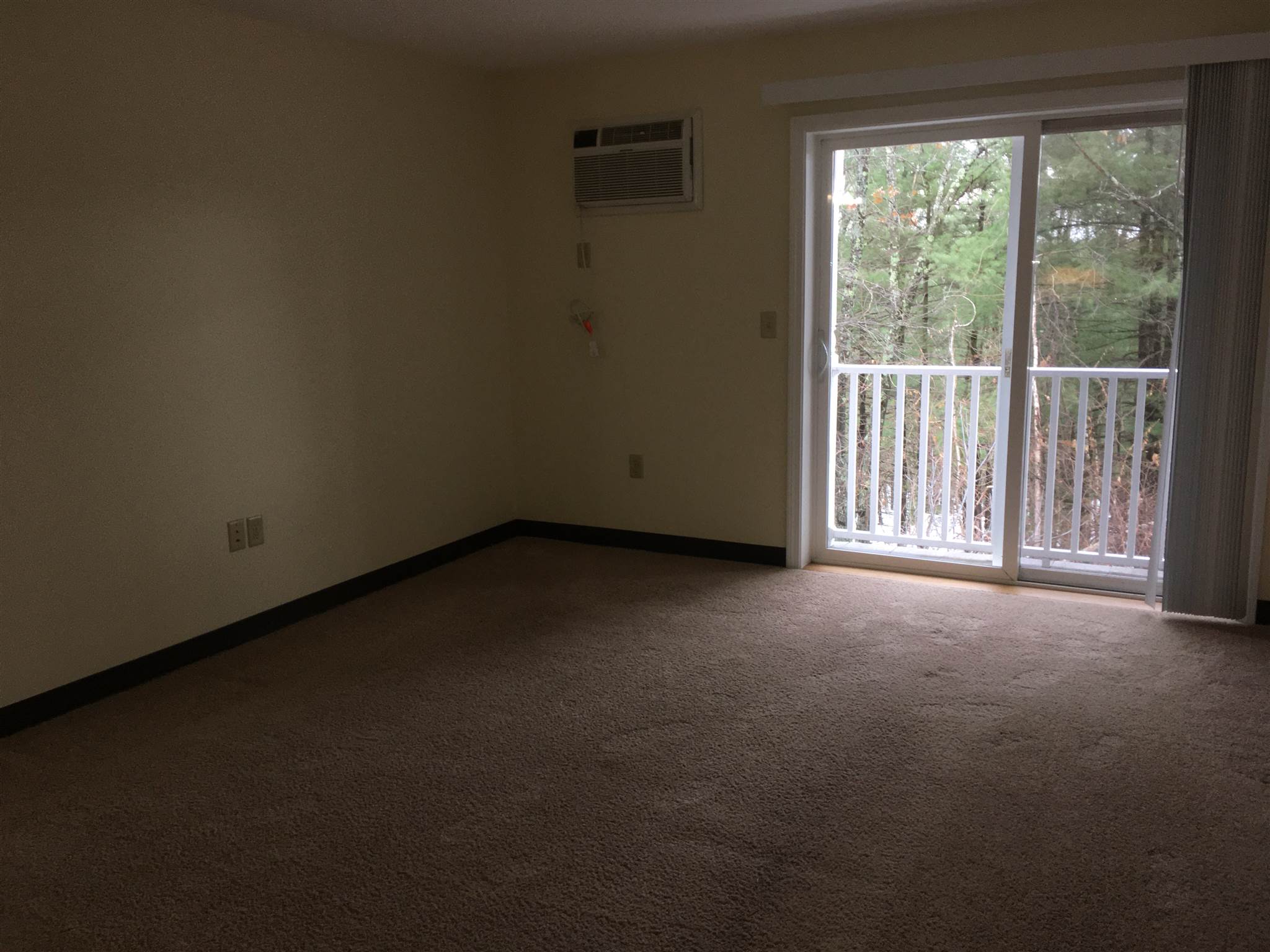 101 Eastern Avenue, Unit 303 Manchester, NH 03104 - Photo 24 of 40
