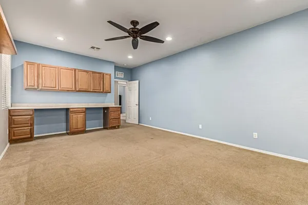 $2,900 | 3341 West Twain Court, Anthem, AZ 85086