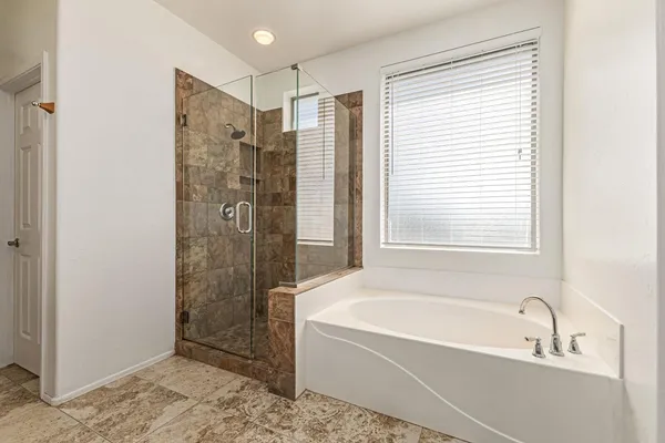 $2,900 | 3341 West Twain Court, Anthem, AZ 85086