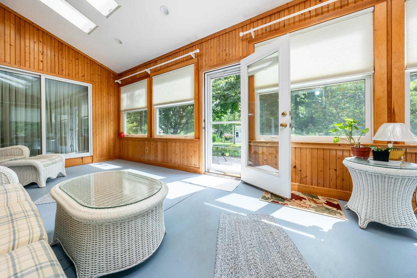 130 Mashpee Neck Road Mashpee, MA 02649 - Photo 31 of 52 sunroom2