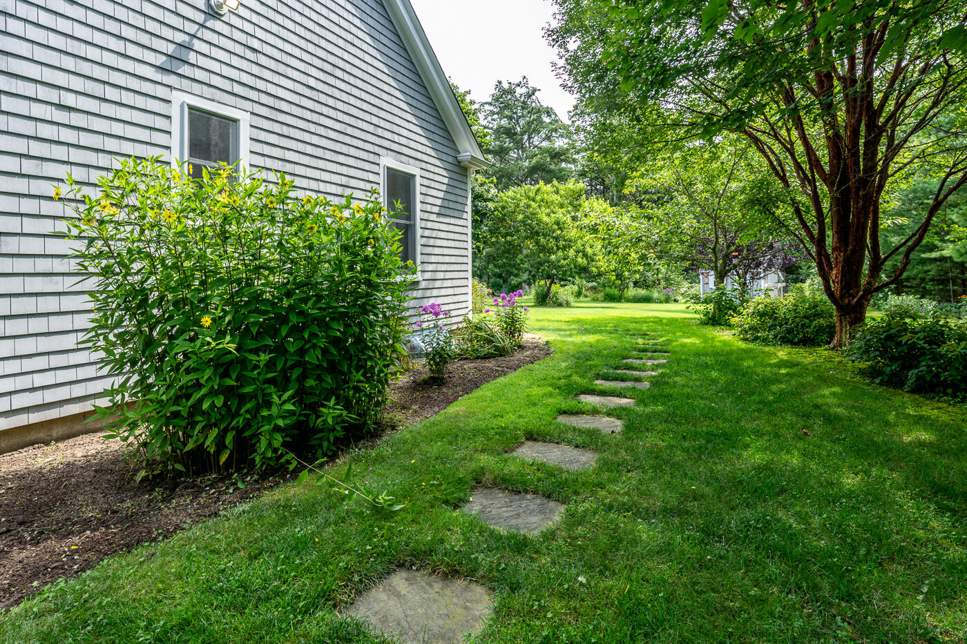 130 Mashpee Neck Road Mashpee, MA 02649 - Photo 41 of 52 back7