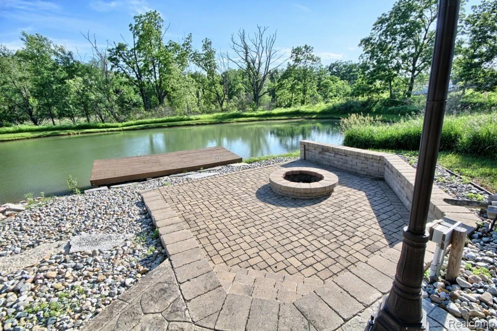 Ponside_Patio.jpg