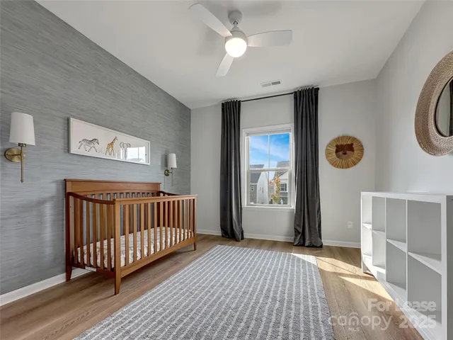 a view of livingroom with furniture and windows