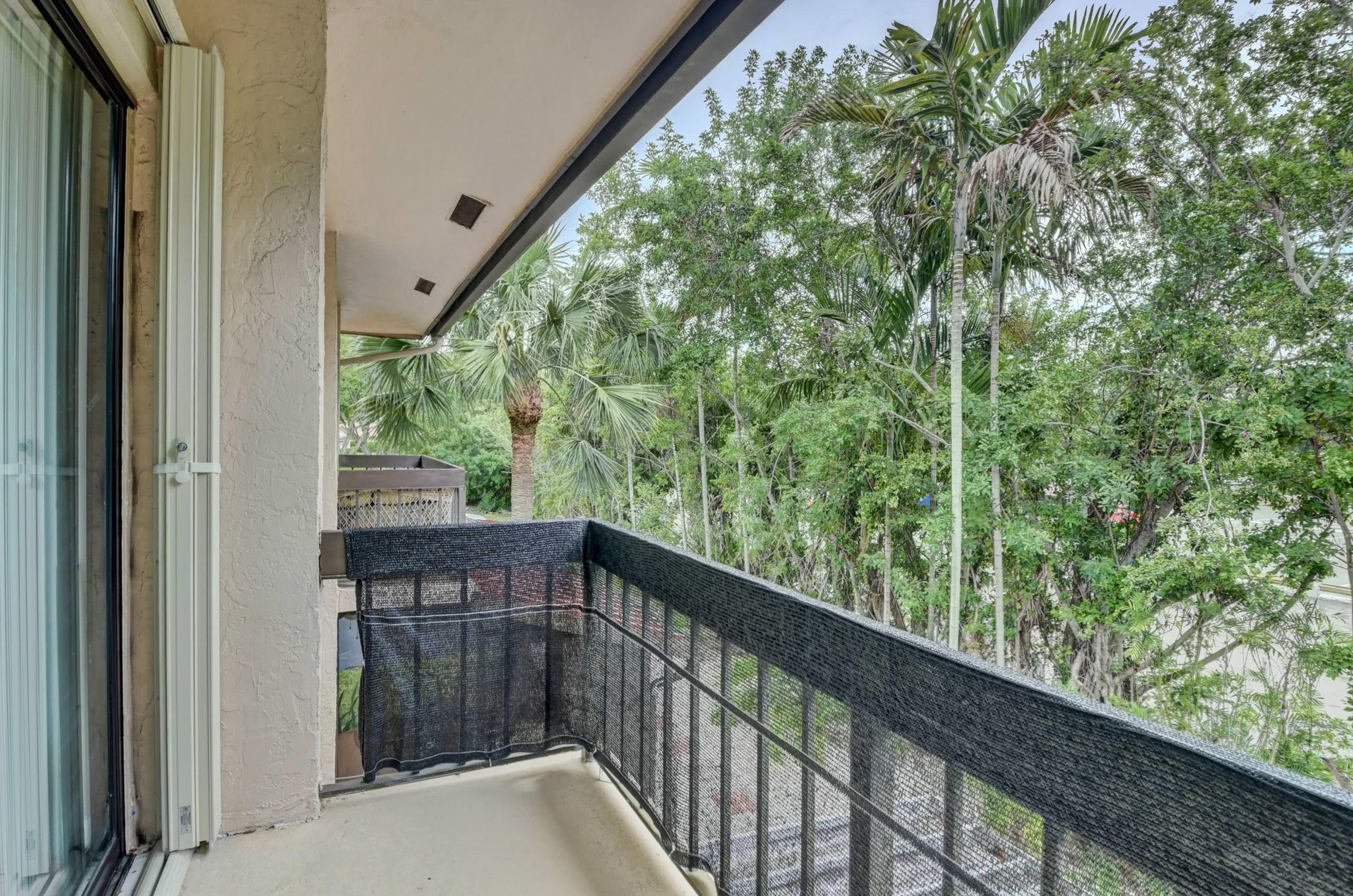 21748 Juego Circle, Unit 21E Boca Raton, FL 33433 - Photo 45 of 56 a view of balcony
