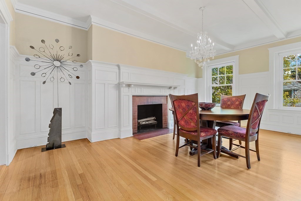 44 Kilsyth Road, Unit 3 Brookline, MA 02445 - Photo 4 of 11