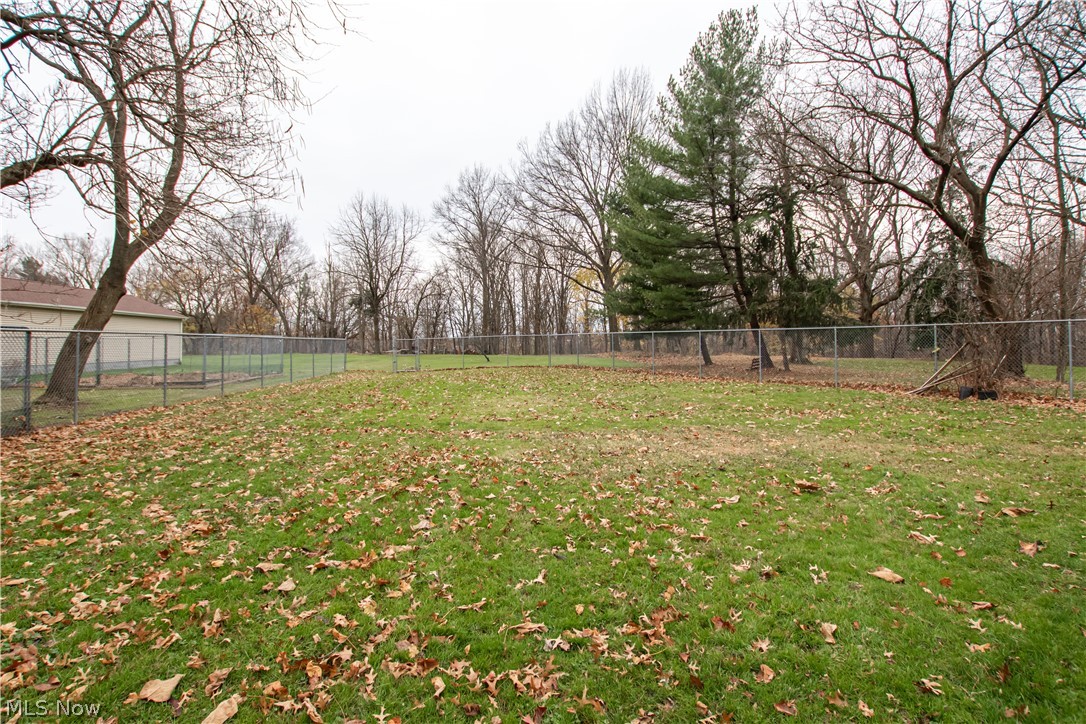10603 Biddulph Road Cleveland, OH 44144 - Photo 29 of 30 Gallery Image 29