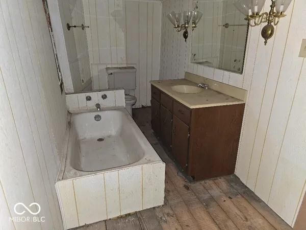 $79,900 | 1411 Locust Street, Anderson, IN 46016