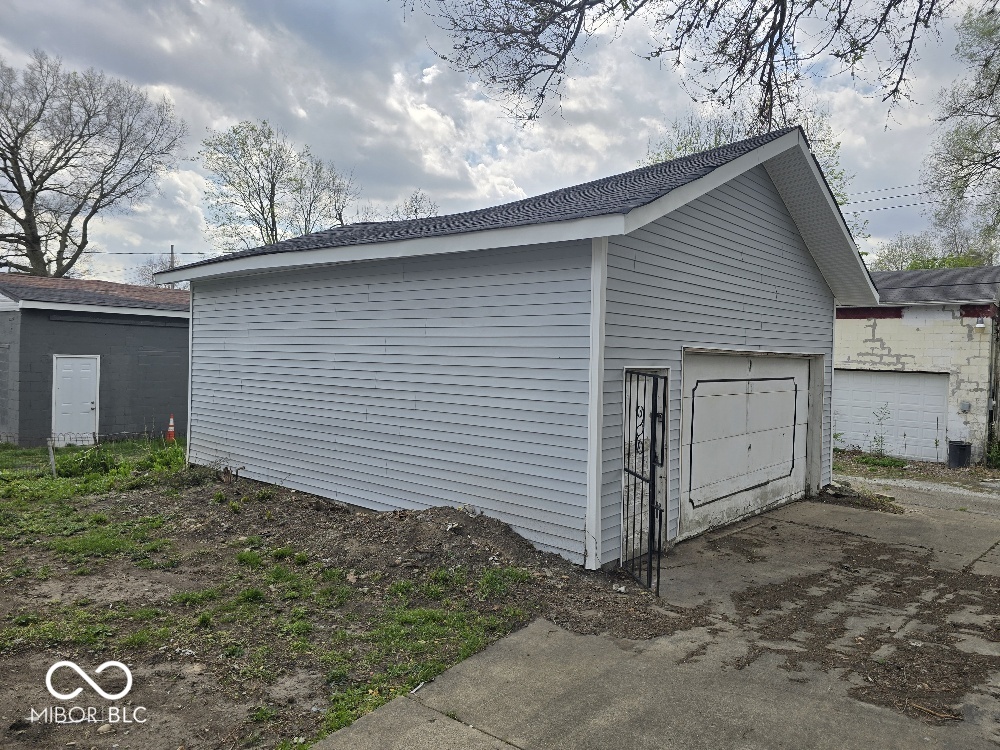 1411 Locust Street Anderson, IN 46016 - Photo 18 of 19