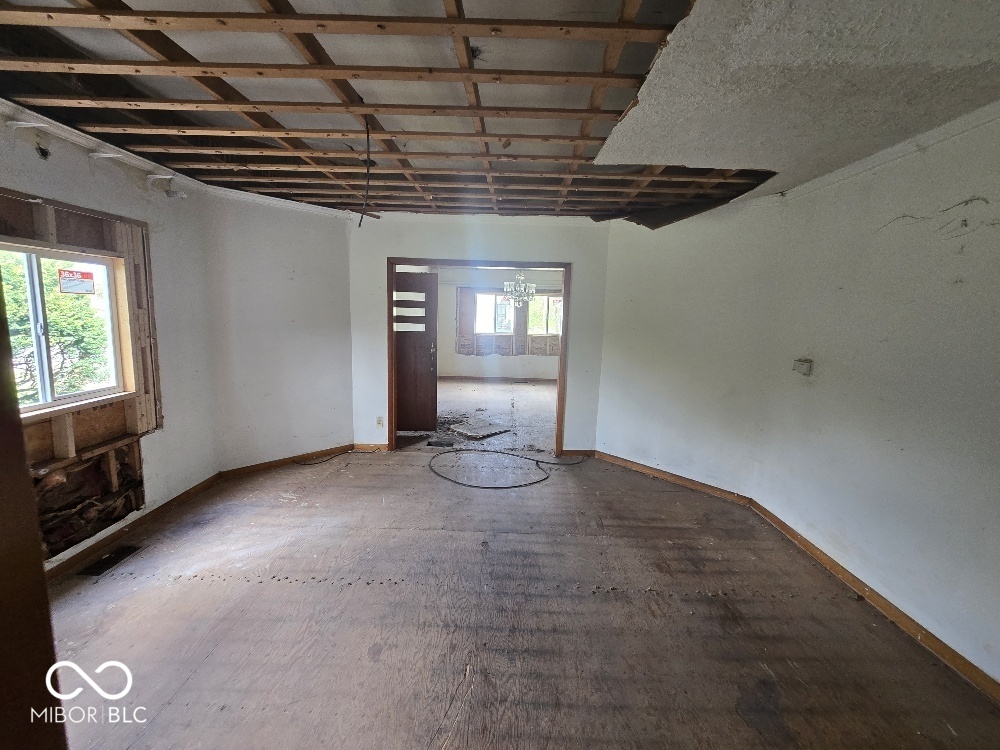 1411 Locust Street Anderson, IN 46016 - Photo 5 of 19