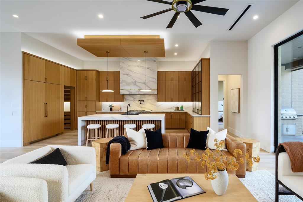 4015 Rochelle Drive Dallas, TX 75220 - Photo 12 of 40