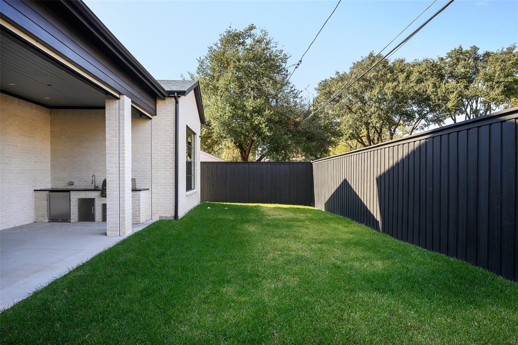 4015 Rochelle Drive Dallas, TX 75220 - Photo 39 of 40