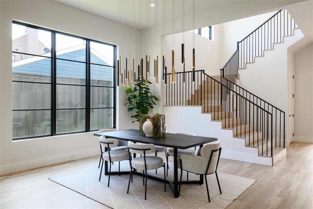 4015 Rochelle Drive Dallas, TX 75220 - Photo 6 of 40