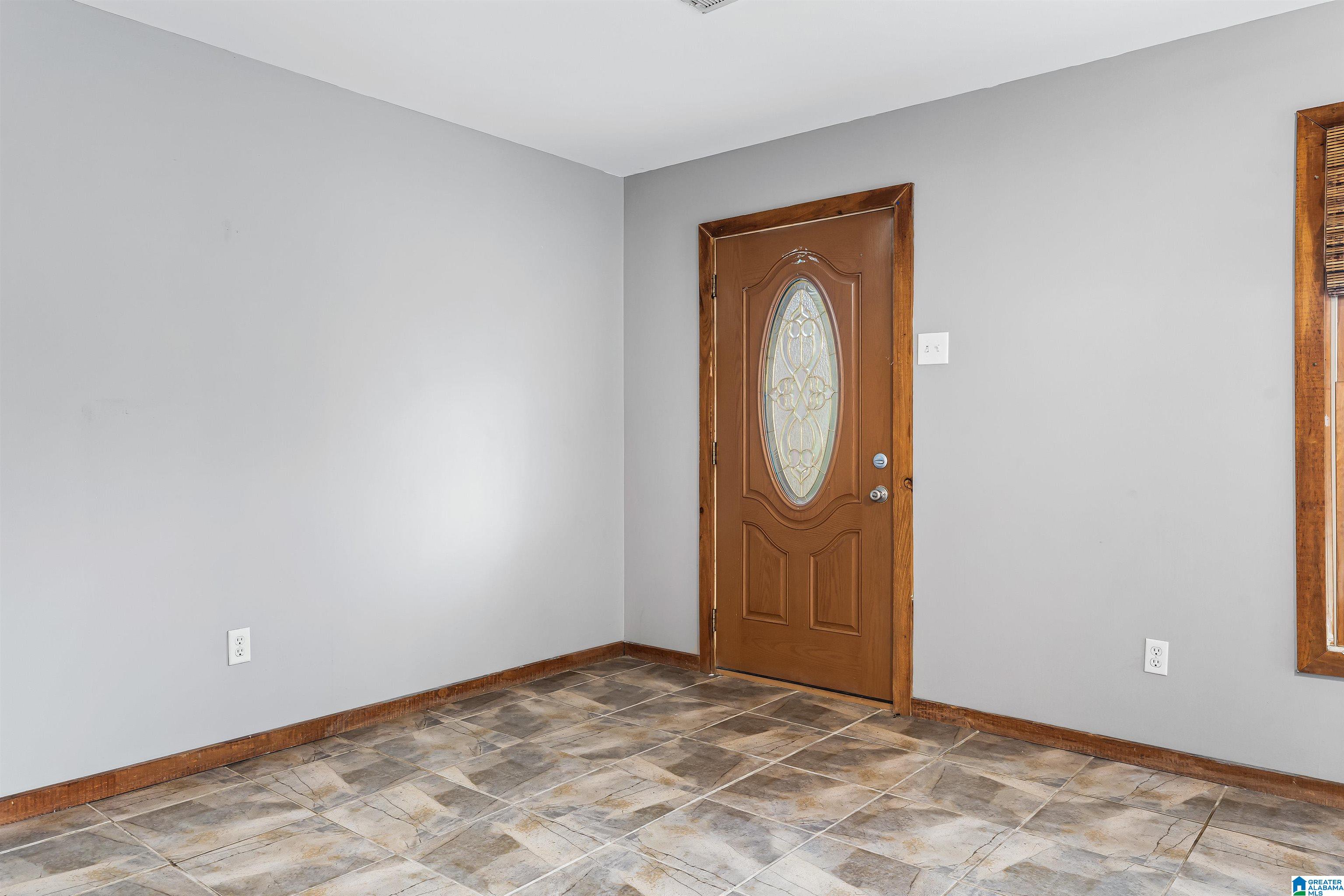 665 Cross Street Springville, AL 35146 - Photo 5 of 22