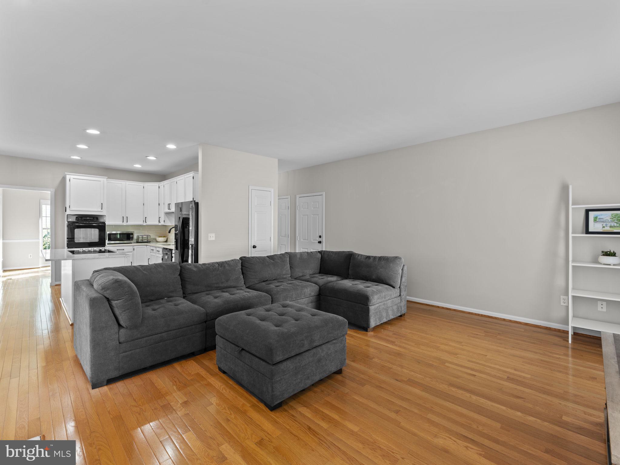 12825 Tournament Drive Reston, VA 20191 - Photo 11 of 36 Gallery Image 11