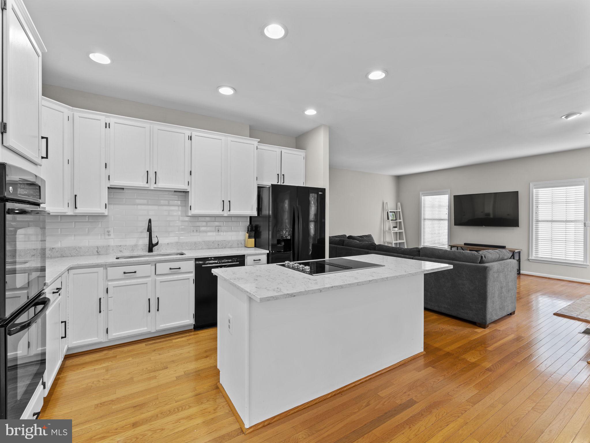 12825 Tournament Drive Reston, VA 20191 - Photo 8 of 36 Gallery Image 8
