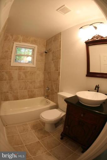 6701 Huntsman Boulevard Springfield, VA 22152 - Photo 14 of 24 Bath #2