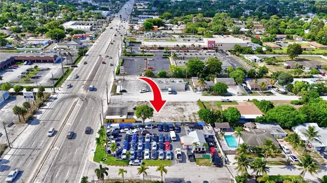 $1,100,000 | 1500 South Military Trail, West Palm Beach, FL 33406