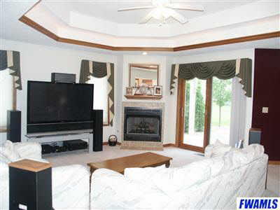 10827 Summer Chase Road Fort Wayne, IN 46818 - Photo 4 of 12