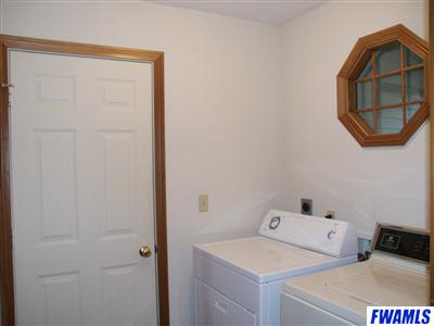 10827 Summer Chase Road Fort Wayne, IN 46818 - Photo 6 of 12