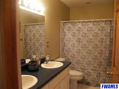 10827 Summer Chase Road Fort Wayne, IN 46818 - Photo 8 of 12