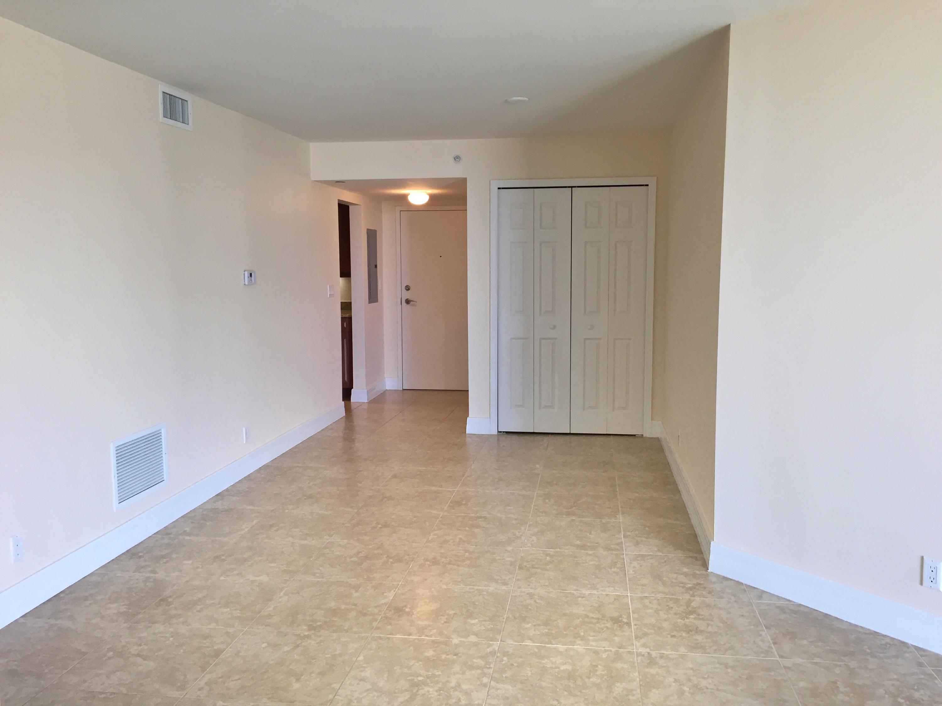 3000 North Ocean Drive, Unit 16B Riviera Beach, FL 33404 - Photo 5 of 50 Dining Area