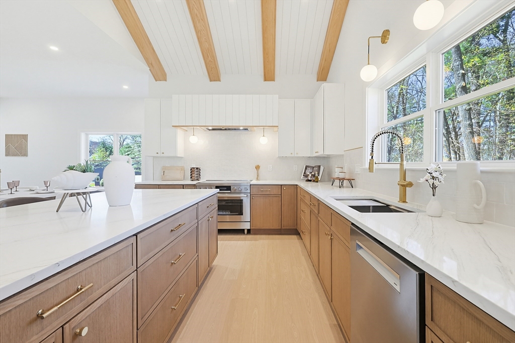 9 Cypress Road Natick, MA 01760 - Photo 9 of 40