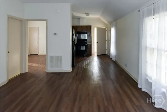 $1,400 | 302 Jefferson Street, Unit 2, Springfield, GA 31329