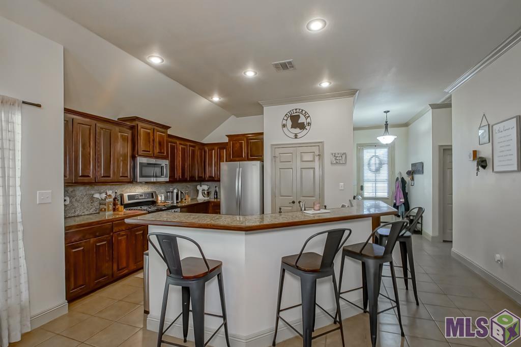 10378 Montrachet Drive Baton Rouge, LA 70817 - Photo 11 of 41