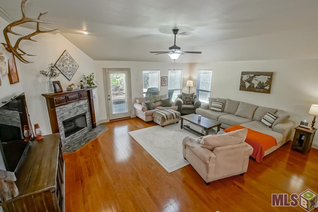 10378 Montrachet Drive Baton Rouge, LA 70817 - Photo 18 of 41